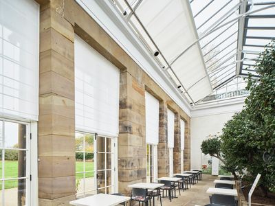 Systèmes rideaux drapés, SG 2120, Colorama 1, The Camellia House, Wentworth, South Yorkshire, United Kingdom