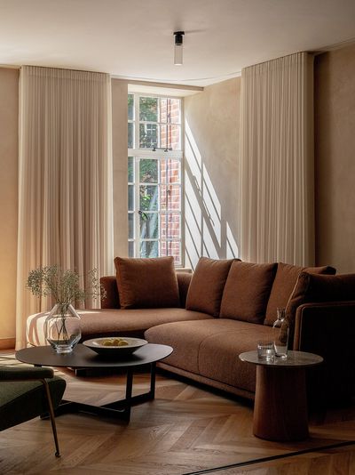 Systèmes de rideaux, SG 6870, Colorama 1, Ashley Court, London, United Kingdom