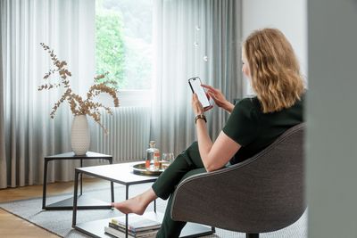 Systèmes de rideaux, SG Control N, Colorama 2 Multicolour, ISP Showroom, Ostermundigen, Switzerland, Move Smart Home Hub