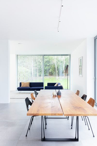 Systèmes de rideaux à bandes verticales, SG 2910, Palisade Revive, Gerrards Cross, London, United Kingdom