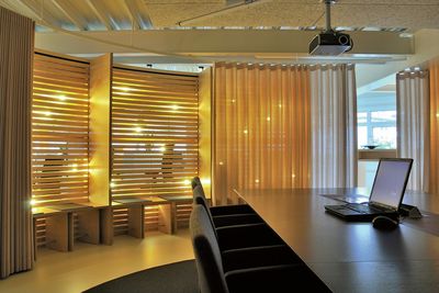 Systèmes de rideaux, Colorama 2, Room shot "Pius Schäfler", Gossau, Switzerland, Wave