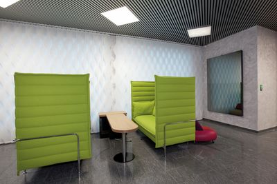 Systèmes de rideaux à bandes verticales, SG 2910, Multi Visio, Raiffeisen, Schötz, Switzerland, Vertical Waves