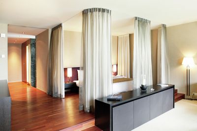 Systèmes de rideaux, Customer Fabrics, Room shot "Hotel Park Weggis", Switzerland, Recess